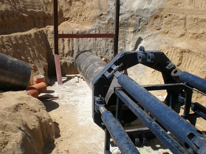 3 Hinca tuberia de acero 1200 mm para Terralia Construcciones, S.L.